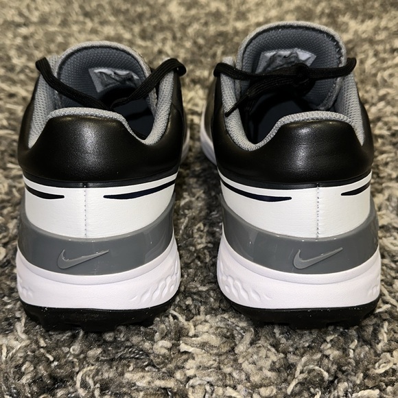 New NIKE React Infinity Pro 2 Golf Shoes - Picture 6 of 15